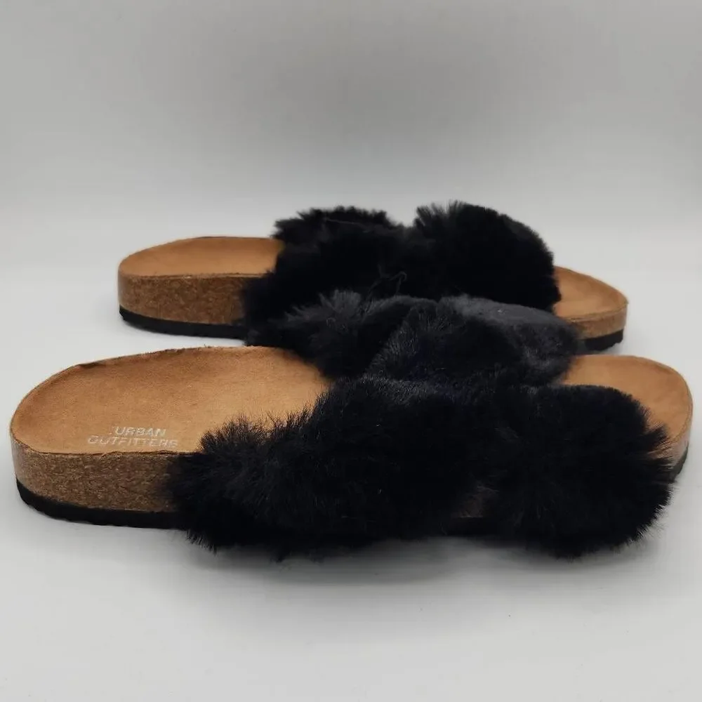 Brand New Urban Outfitters Women's Size 9 Black Faux Fur Slip On Slides Sandals